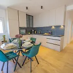 Apartment Kotisina J Parking Included Makarska