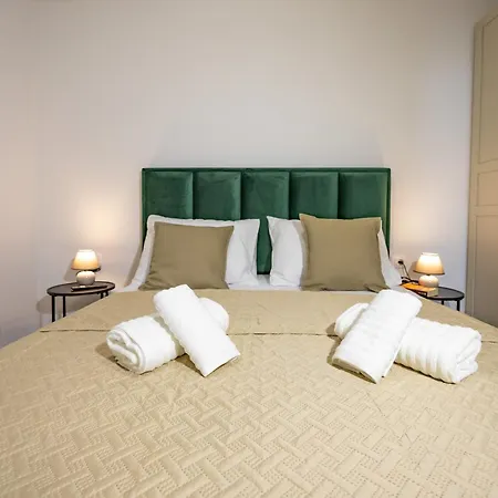 Kotisina J Parking Included