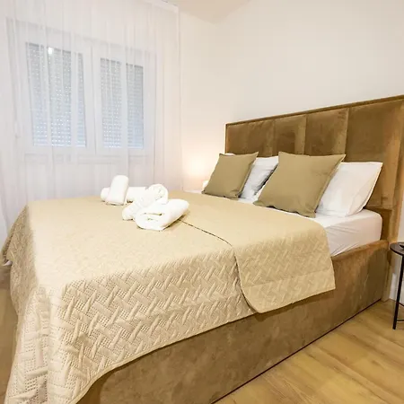 Apartment Kotisina J Parking Included