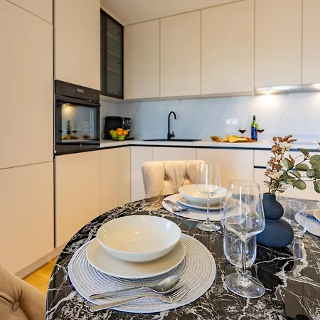 Kotisina J Apartmán Makarská