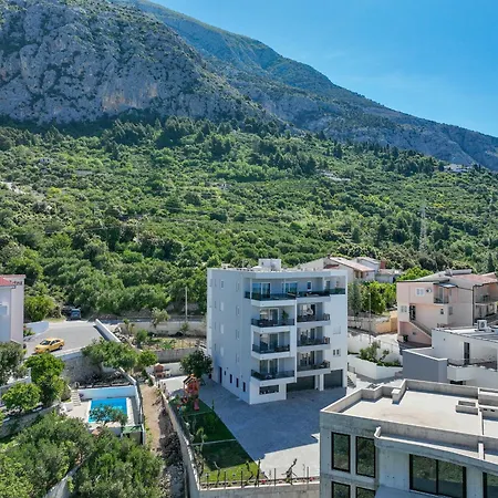 Kotisina J Apartment Makarska