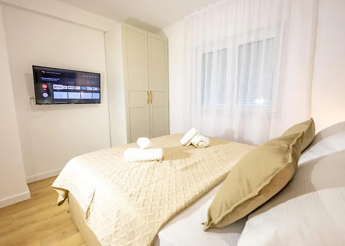 Kotisina J Parking Included Apartment *