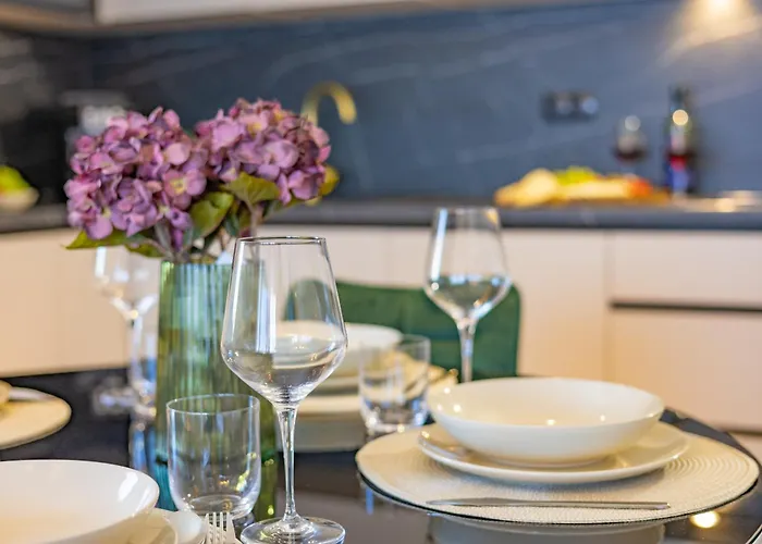 Kotisina J Parking Included *